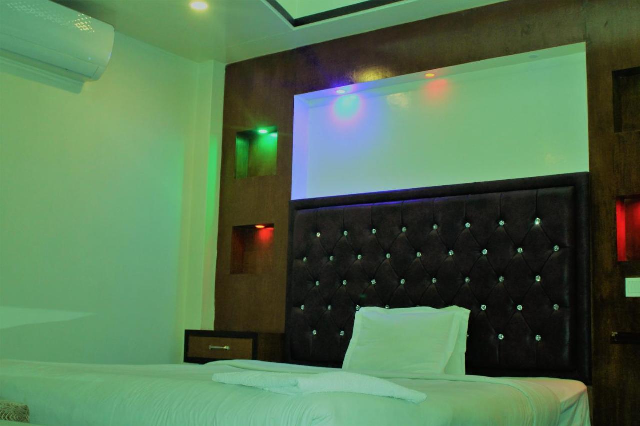 Hotel Blue Bird Dhaka Exterior photo