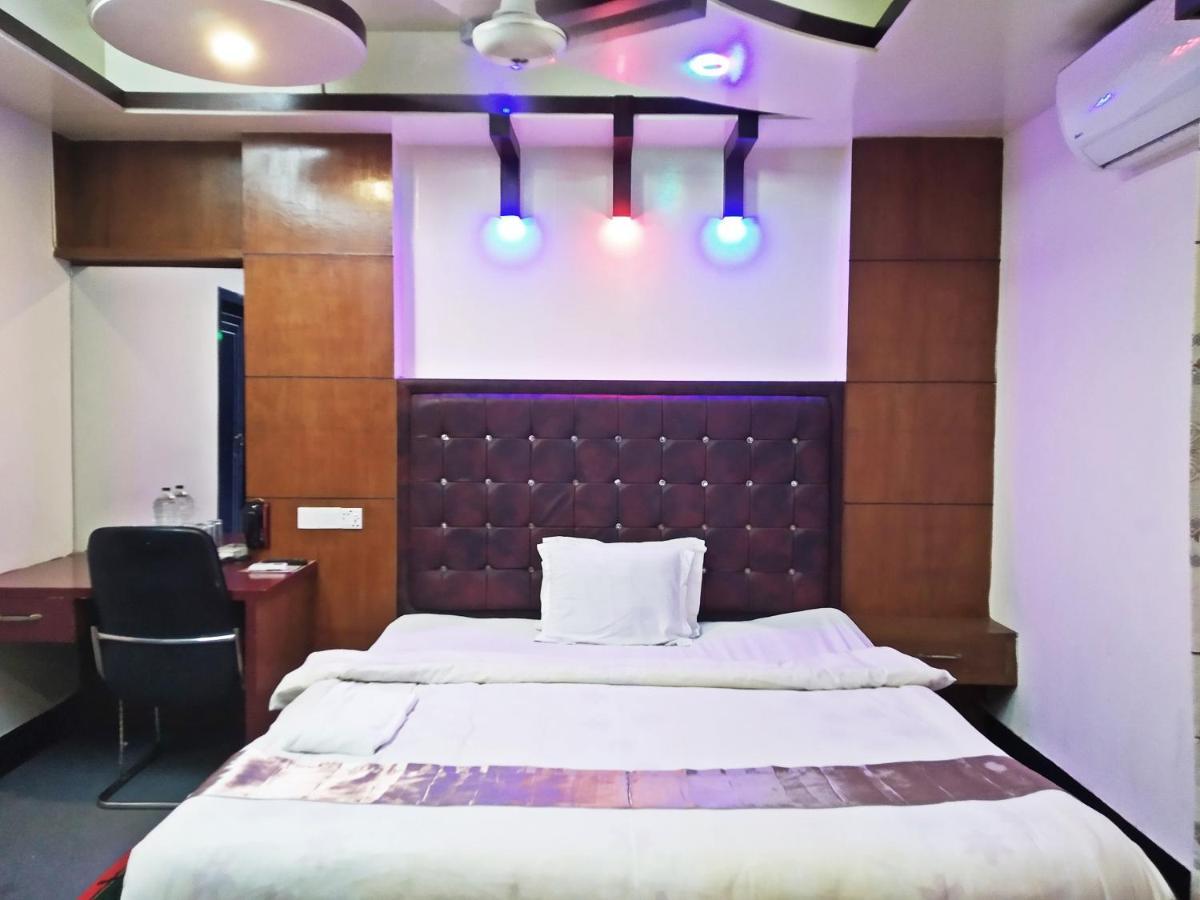 Hotel Blue Bird Dhaka Exterior photo