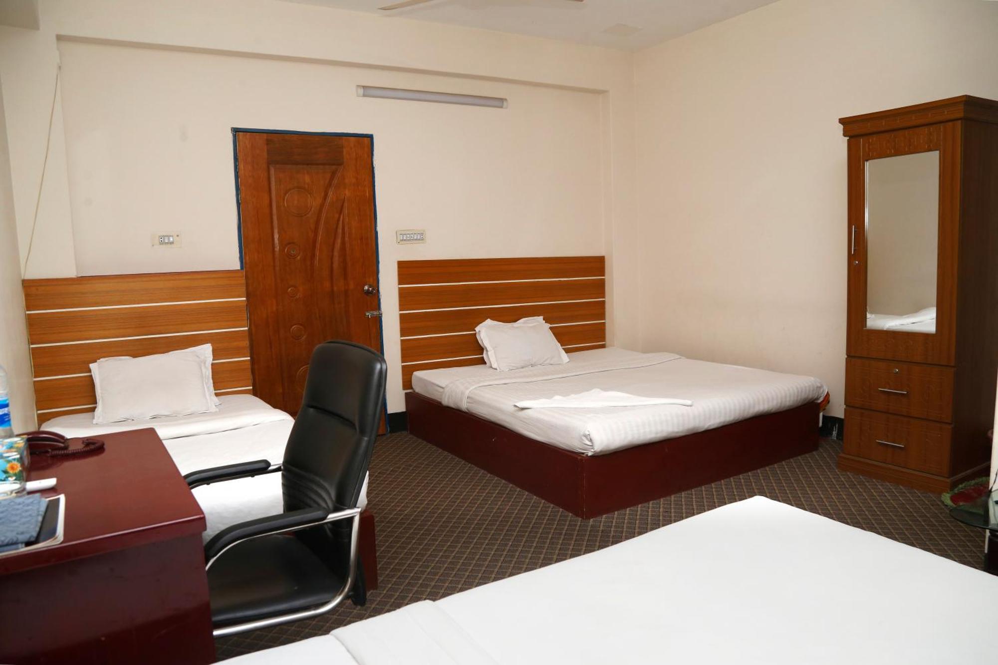 Hotel Blue Bird Dhaka Exterior photo
