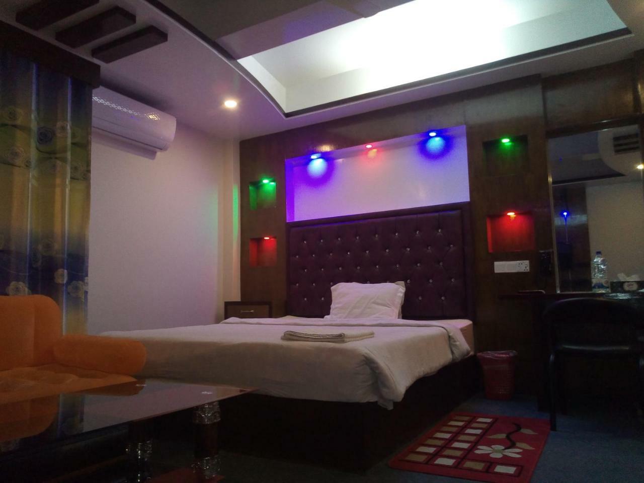 Hotel Blue Bird Dhaka Exterior photo