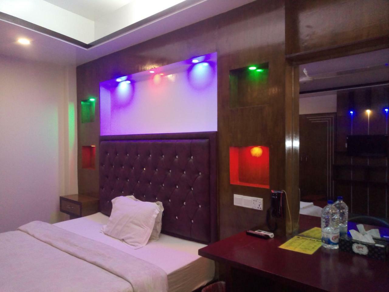 Hotel Blue Bird Dhaka Exterior photo